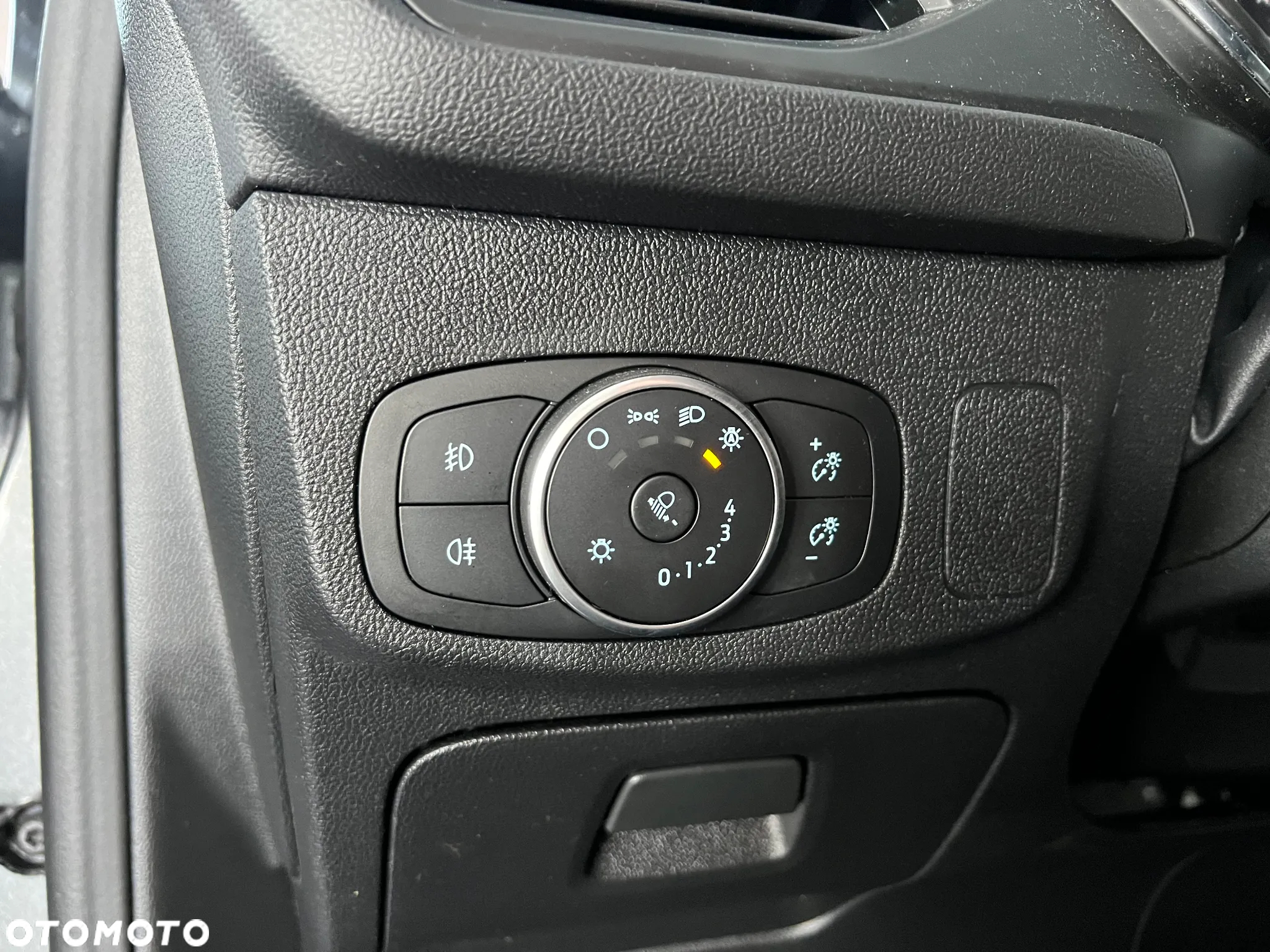 Ford Focus 1.0 EcoBoost Titanium - 22