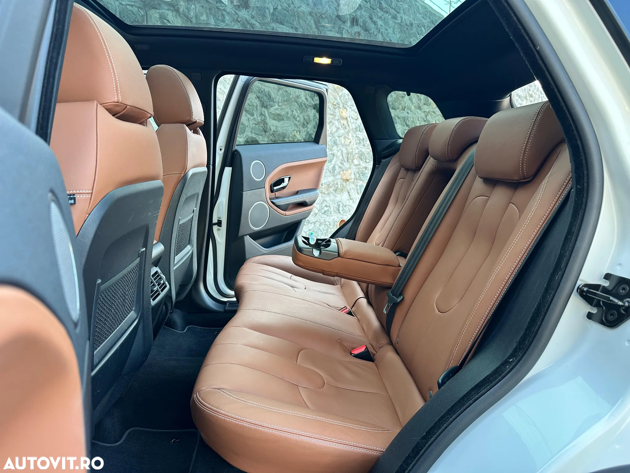 Land Rover Range Rover Evoque - 13