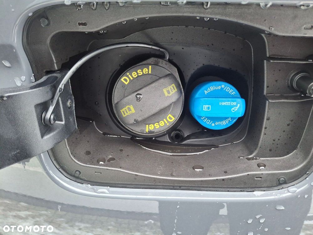 Volkswagen Caddy Maxi Cargo - 24