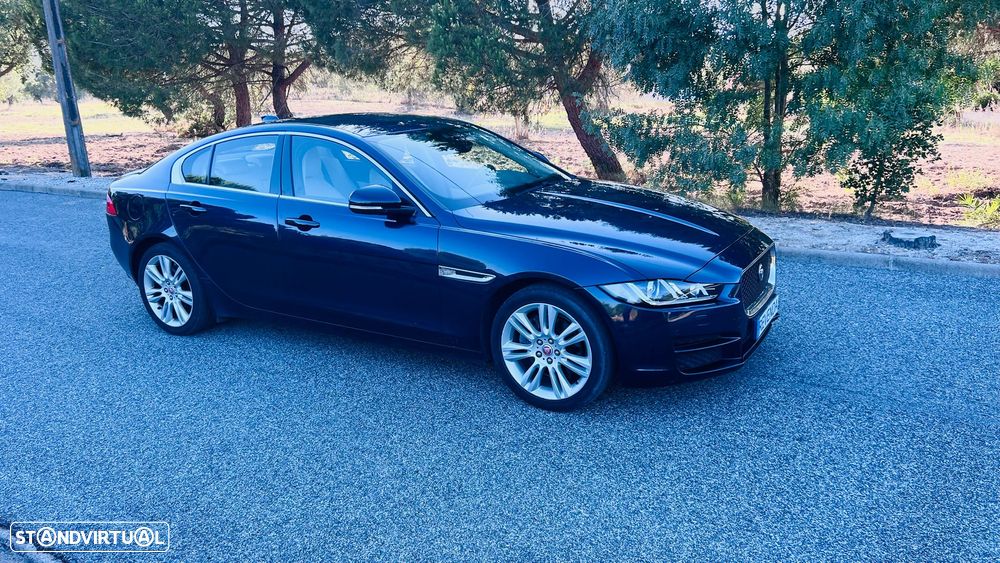 Jaguar XE 20d Aut. Prestige - 42