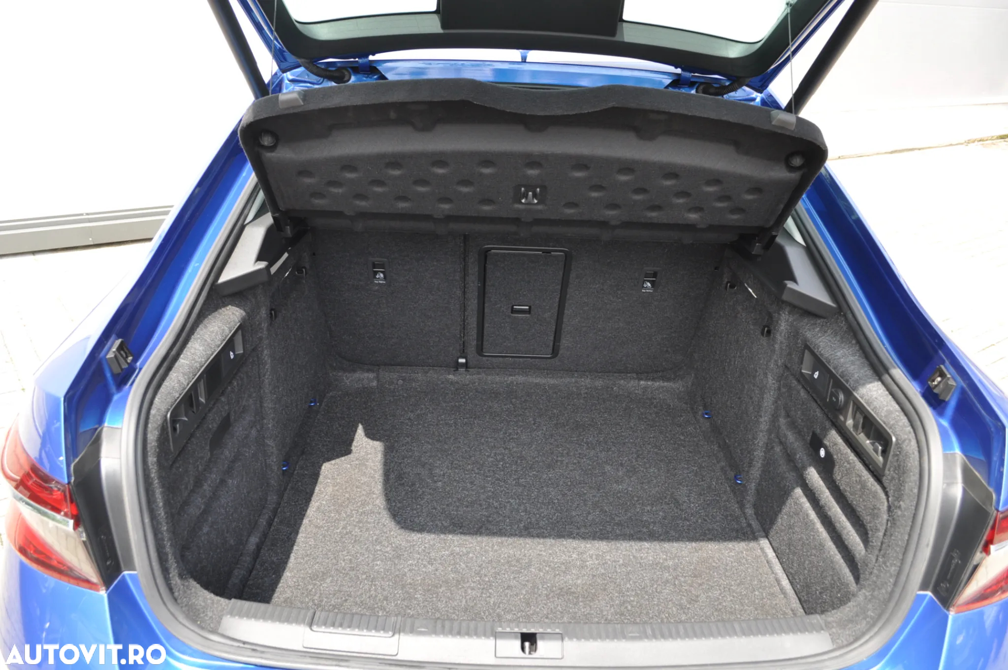 Skoda Superb 2.0 TDI Style - 17