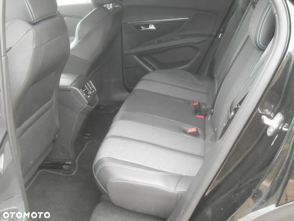 Peugeot 3008 BlueHDi 130 Stop & Start EAT8 Allure - 6