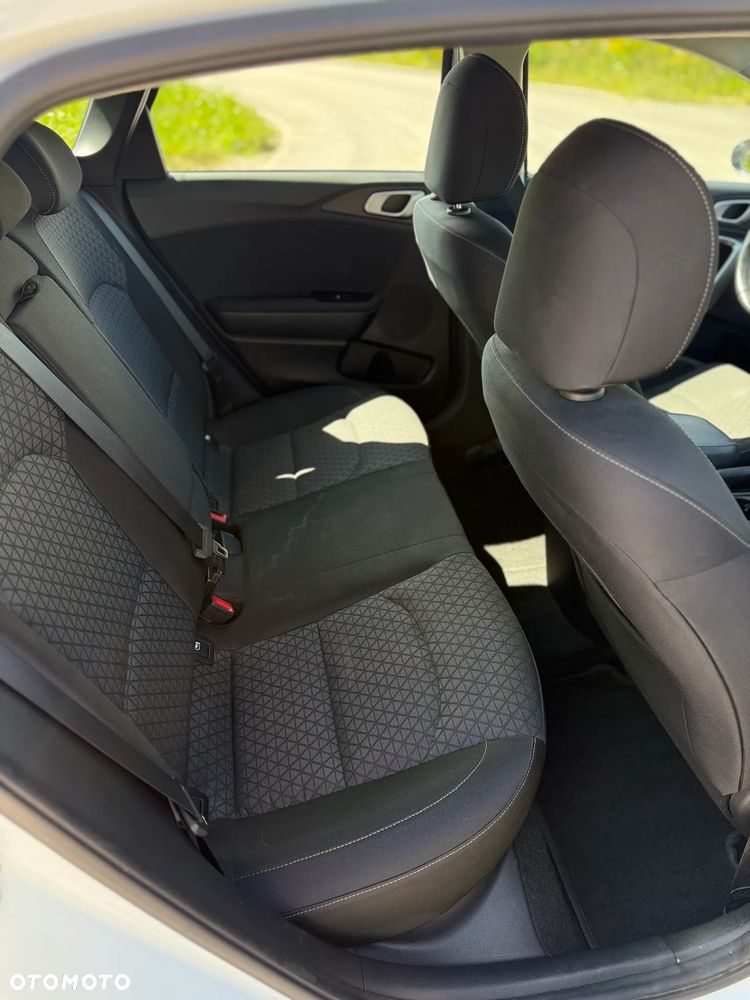Kia Ceed 1.5 T-GDI M DCT - 10