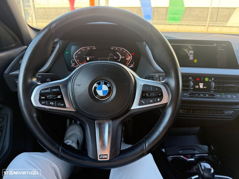 BMW 118 i Pack M Auto - 32