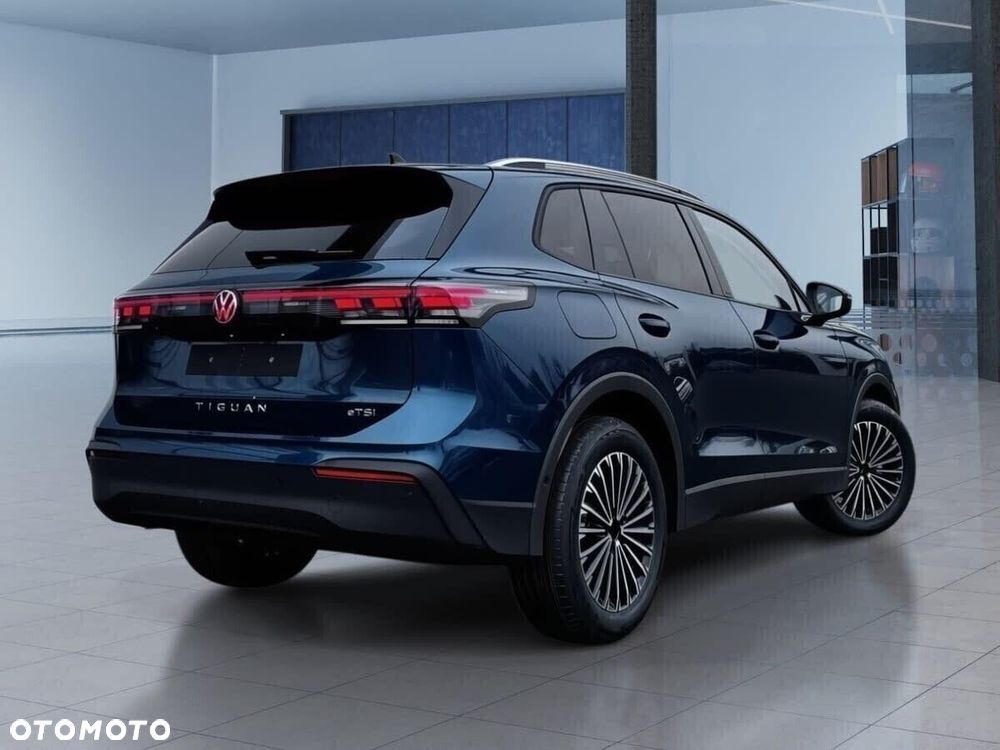 Volkswagen Tiguan - 3