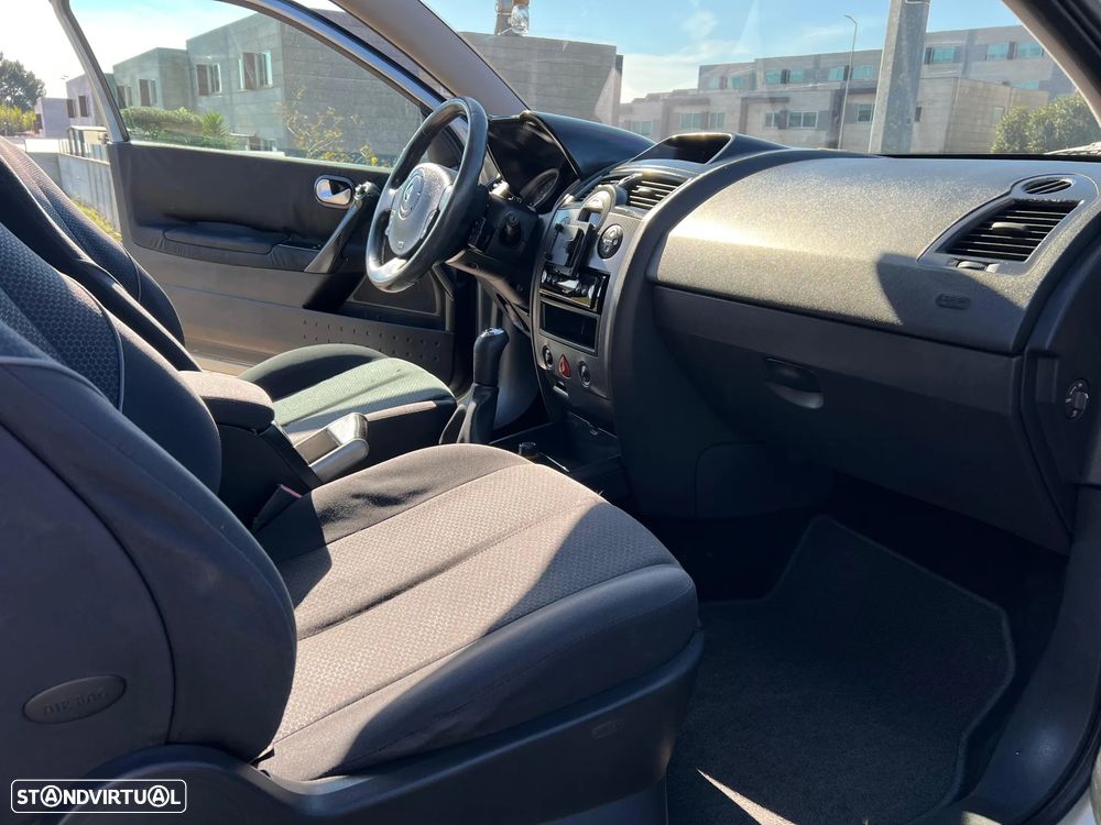 Renault Mégane 1.5 dCi L. Dynamique - 6