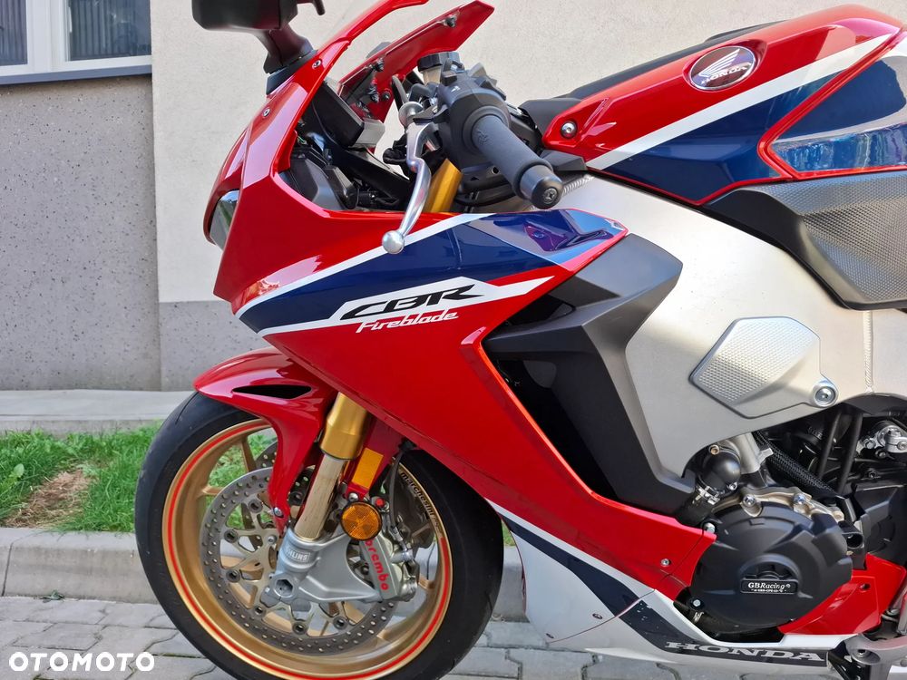 Honda CBR - 21
