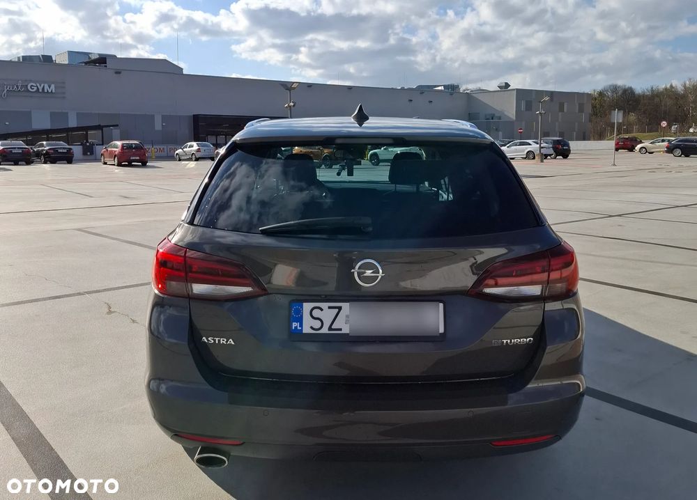 Opel Astra 1.6 BiTurbo D (CDTI) Start/Stop Innovation - 4