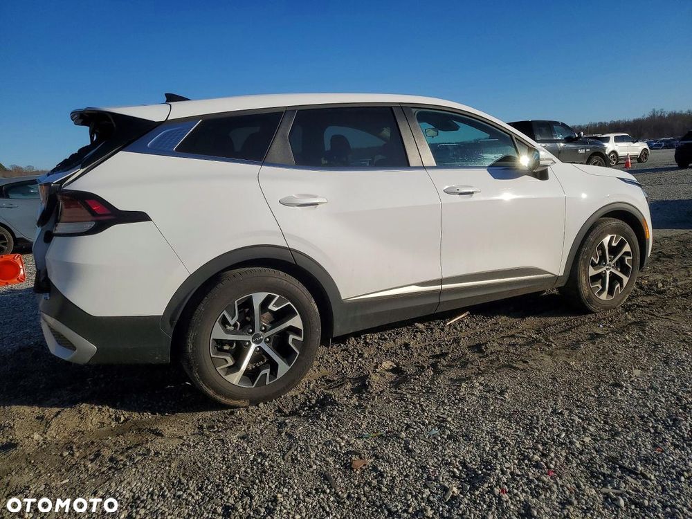 Kia Sportage - 4