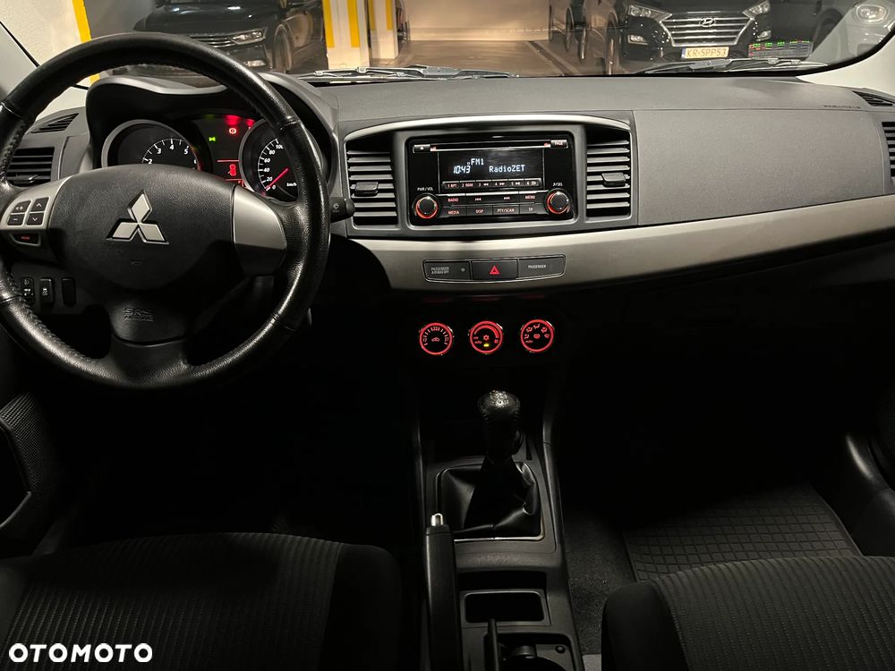 Mitsubishi Lancer 1.6 Invite - 18