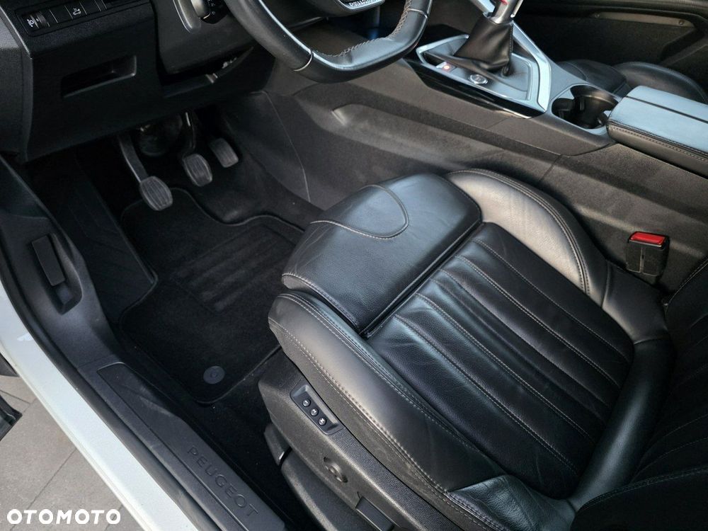 Peugeot 3008 - 25