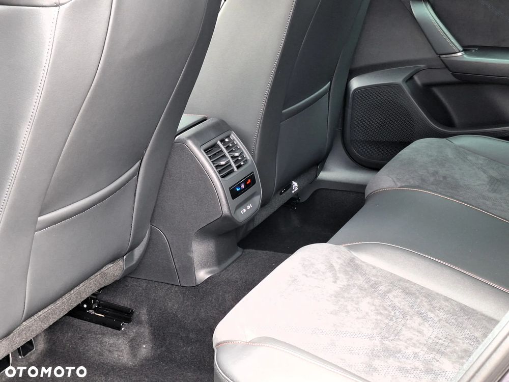 Cupra Formentor 1.5 eTSI mHEV DSG - 30