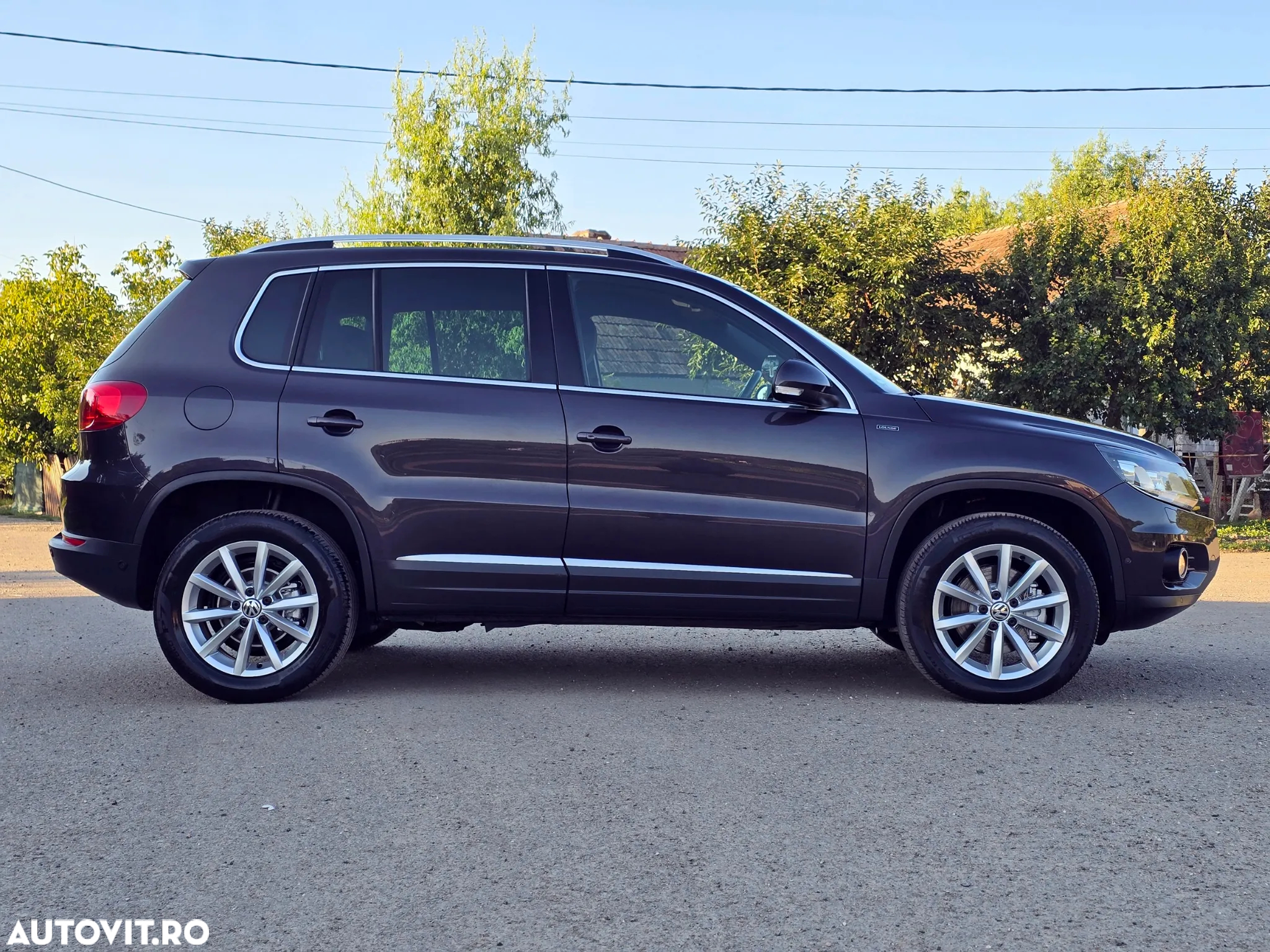 Volkswagen Tiguan 2.0 TDI SCR 4MOTION BlueMotion Technology DSG Lounge Track & Style - 13