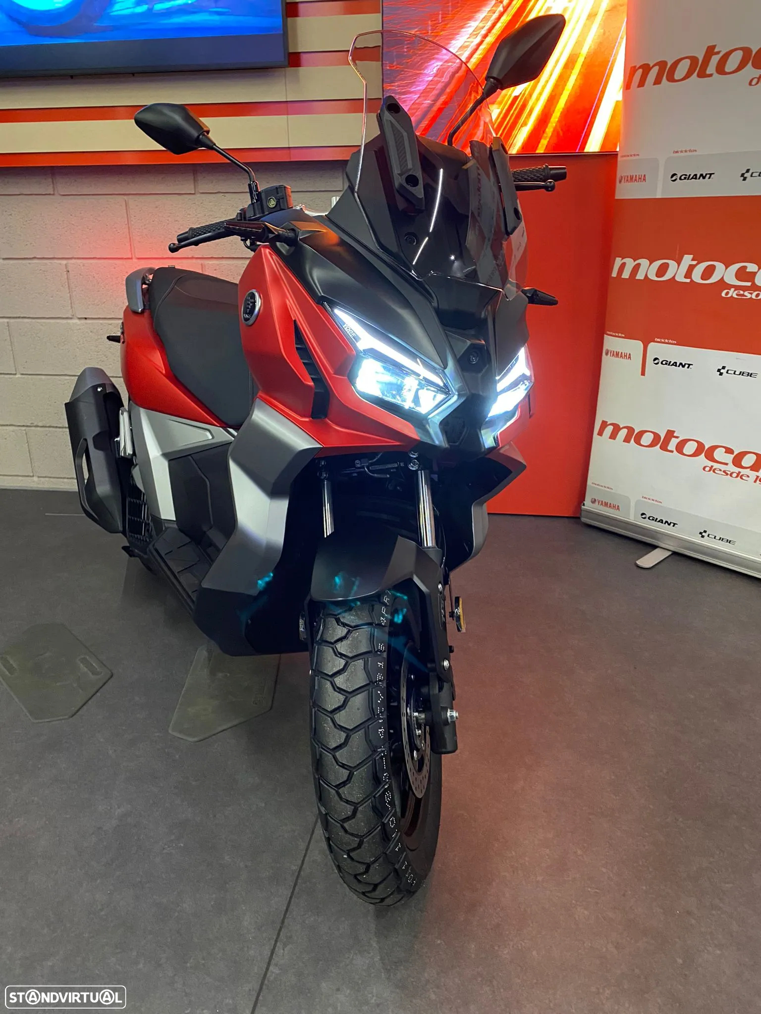 Voge SR1 ADV 125 - 21