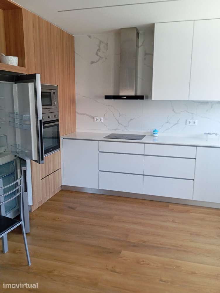 Apartamento T2 com terraço e elevador em Viana do Castelo - Grande imagem: 5/5