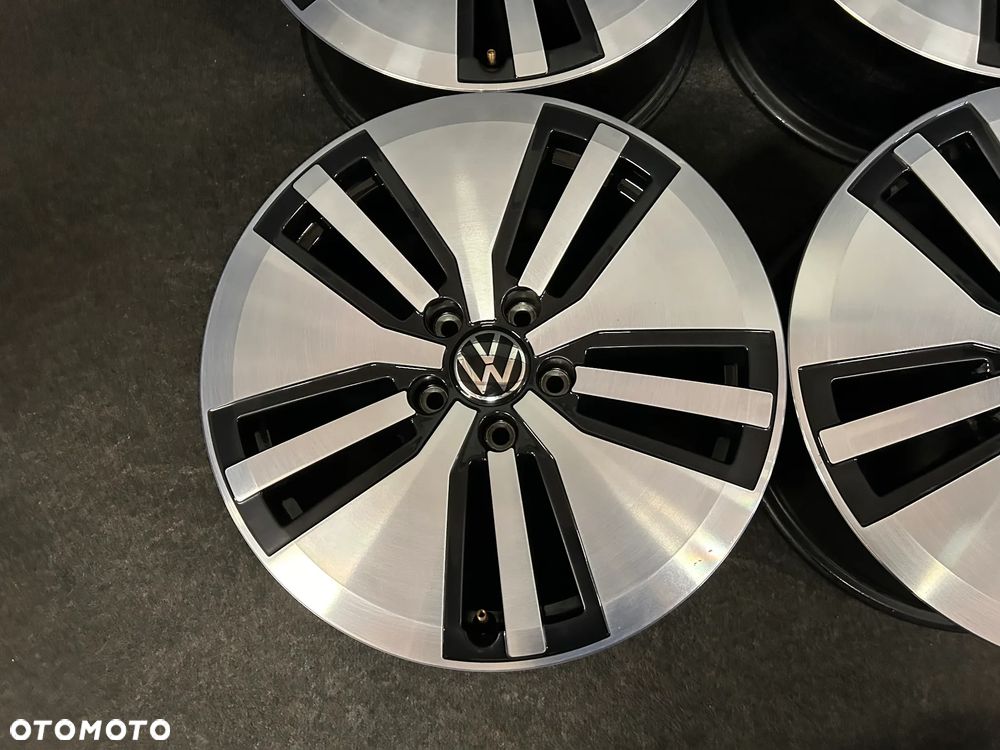 Alufelgi VW Passat B8 GTE, B7, Tiguan, Sharan, Touran, T-Roc 17 cali 5x112 4szt. Ładne! - 7