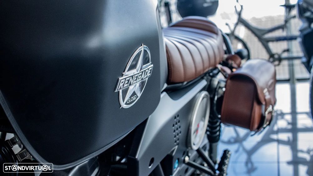 UM Scrambler X-Café - 18