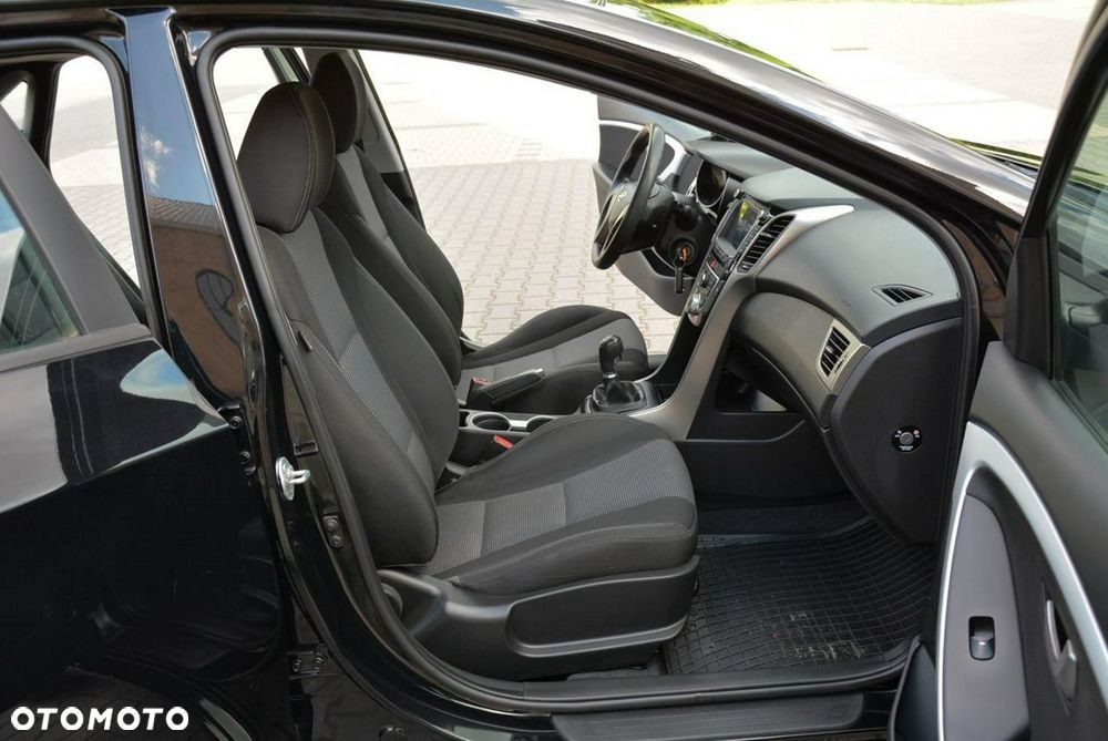 Hyundai i30 1.4 Comfort - 17