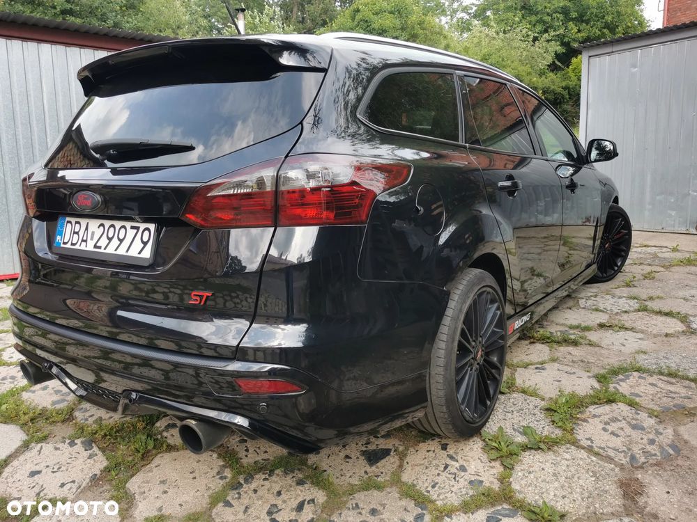 Ford Focus - 24