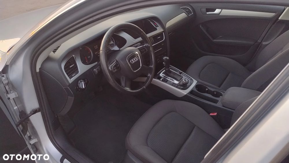 Audi A4 Avant 2.0 TDI DPF multitronic Ambiente - 12