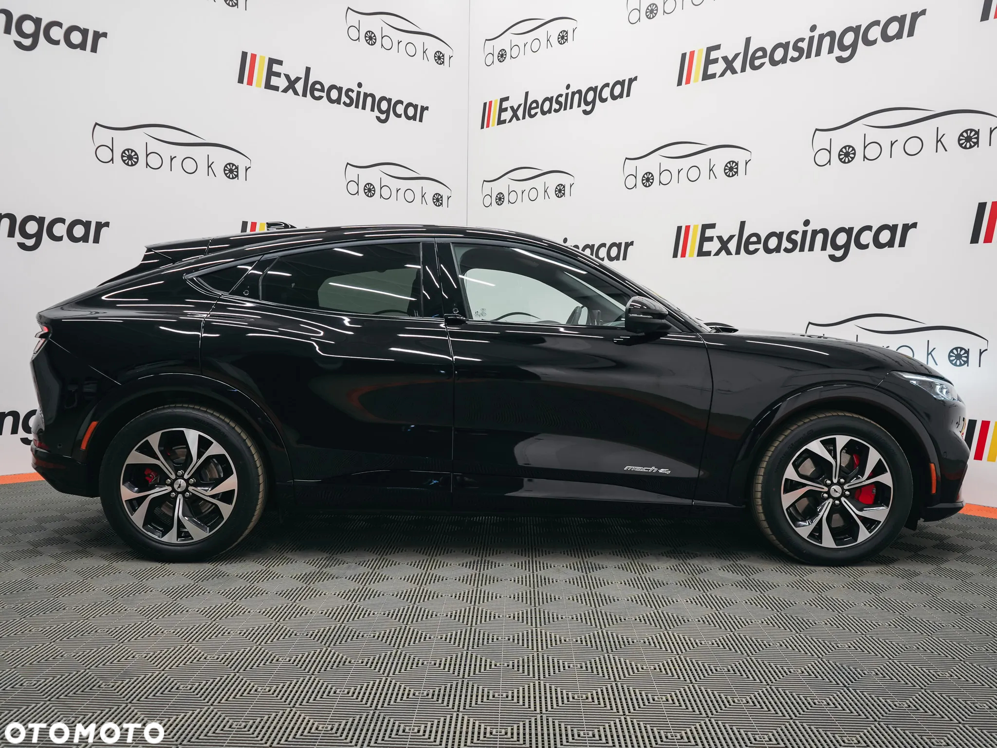 Ford Mustang Mach-E 73 kWh AWD Premium - 7