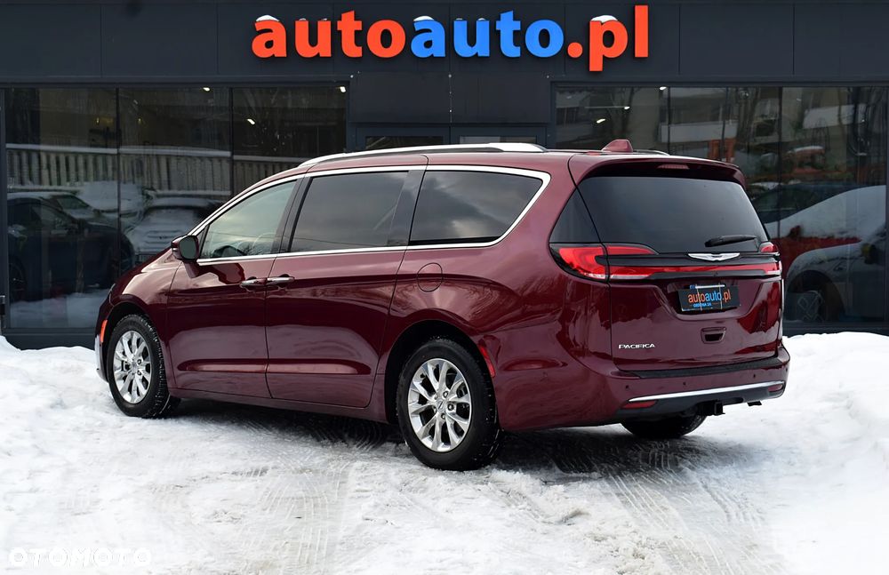 Chrysler Pacifica - 21