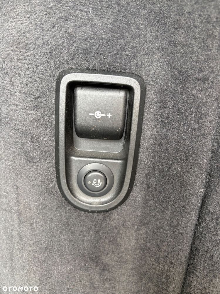 BMW Seria 5 520d xDrive - 35