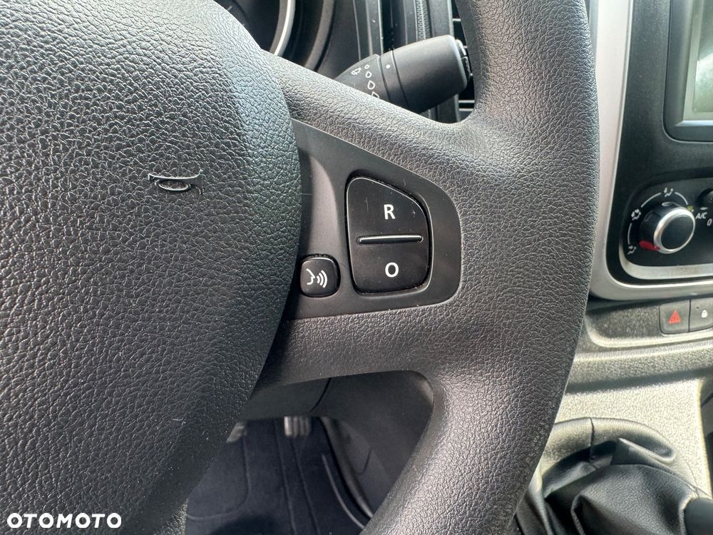 Renault Trafic - 21