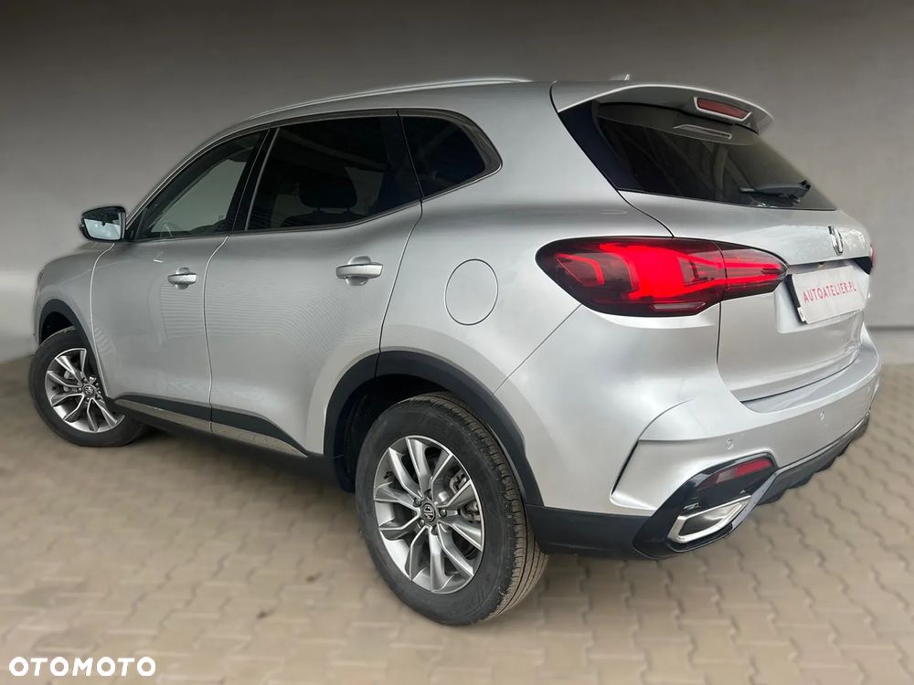 MG HS 1.5 T-GDI Excite DCT - 11