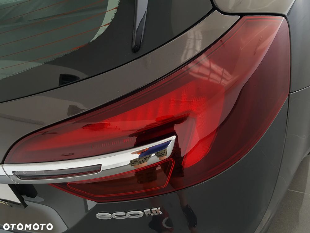 Opel Insignia Sports Tourer 2.0 Diesel Exclusive - 26