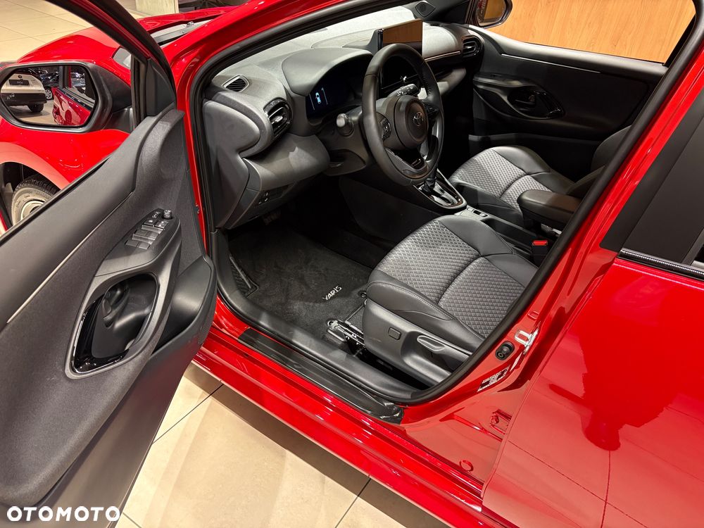 Toyota Yaris - 12