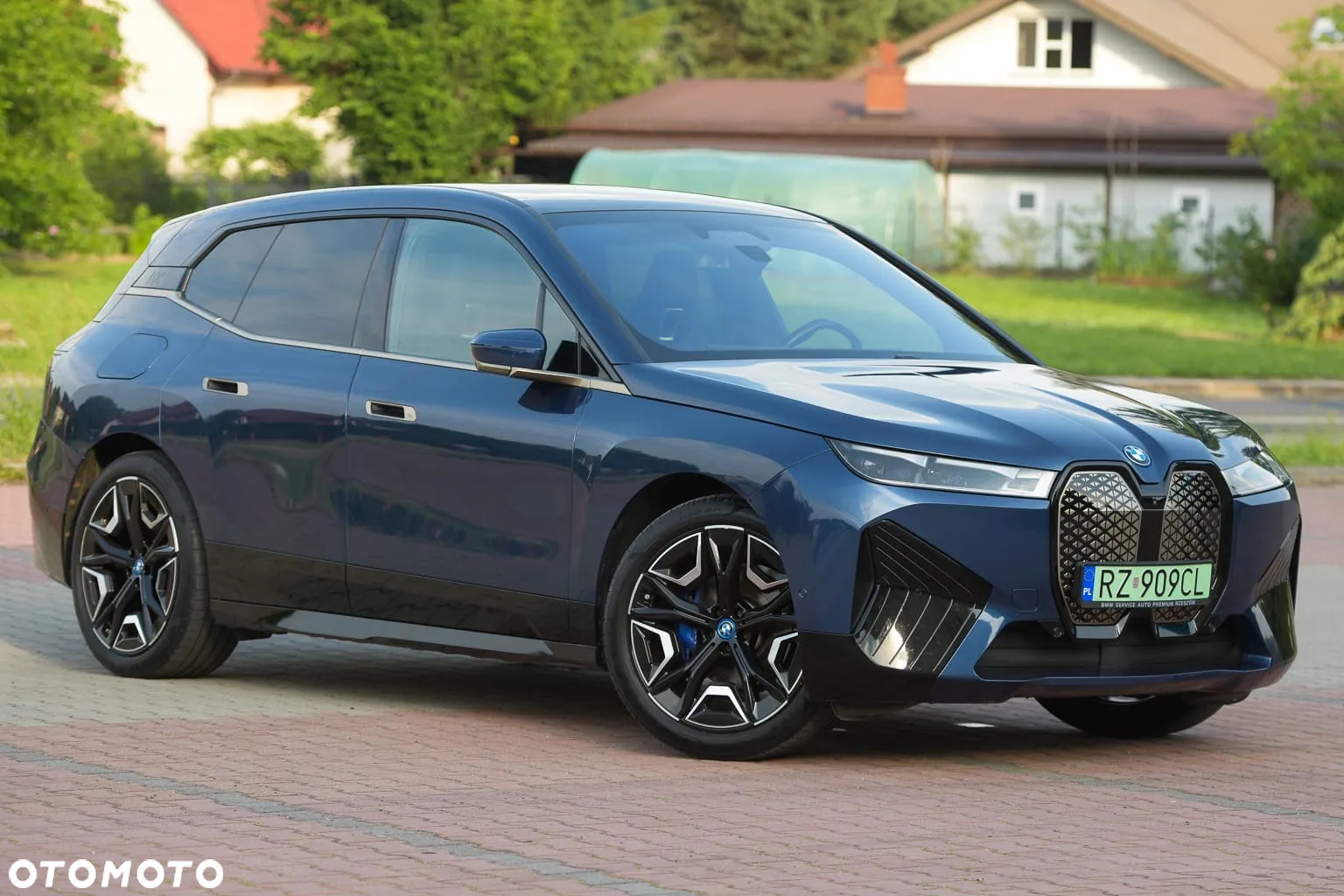 BMW iX - 6
