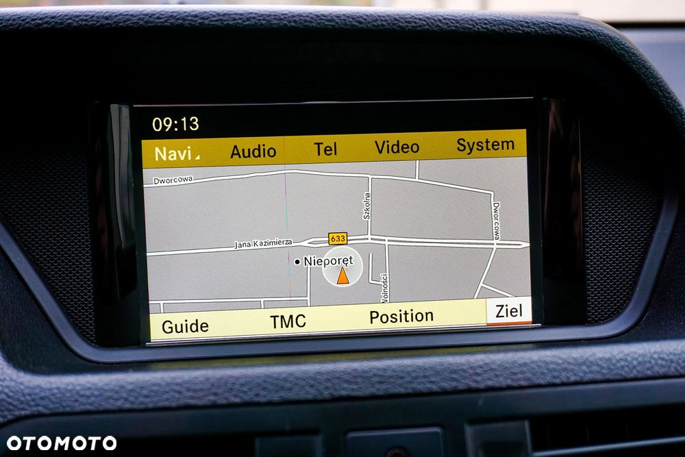 Mercedes-Benz Klasa E 250 BlueEFFICIENCY 7G-TRONIC Avantgarde - 29