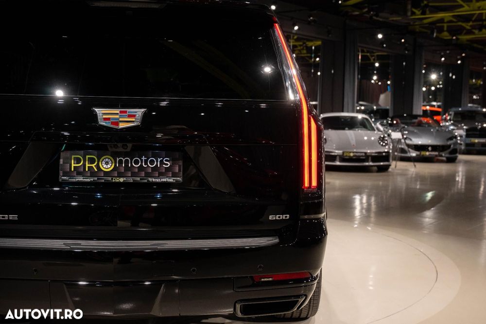 Cadillac Escalade - 39