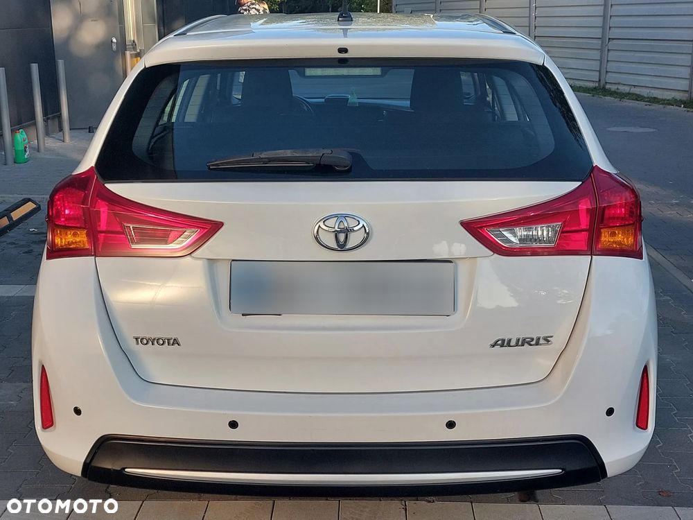 Toyota Auris 1.4 D-4D Active - 6