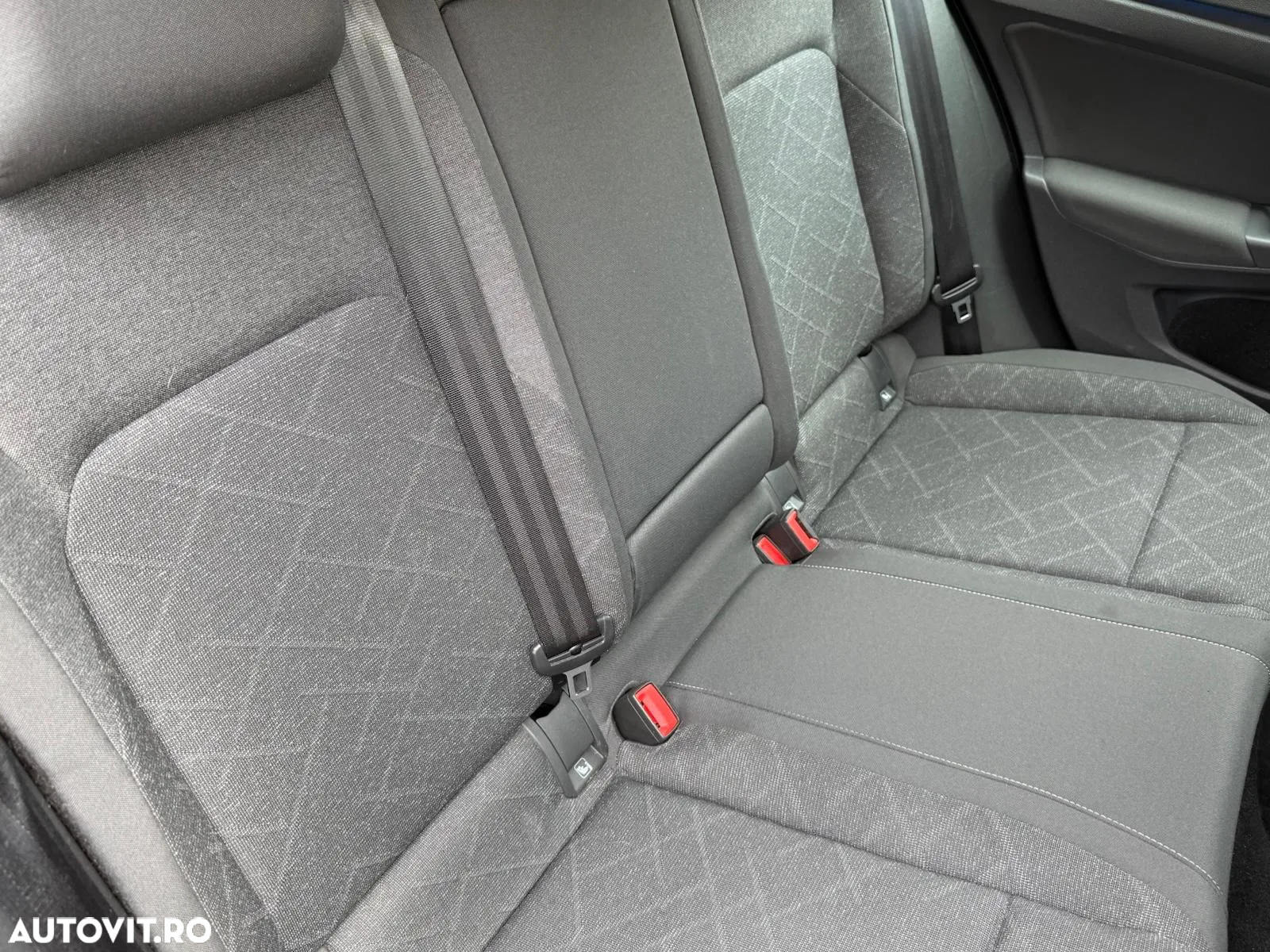 Volkswagen Golf 2.0 TDI SCR Life - 19