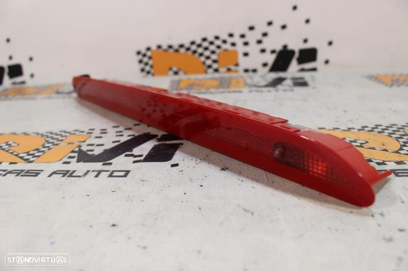 3º Stop Volkswagen Polo (6R1, 6C1)  5K0945087b / 5K0 945 087 B / Terce - 3
