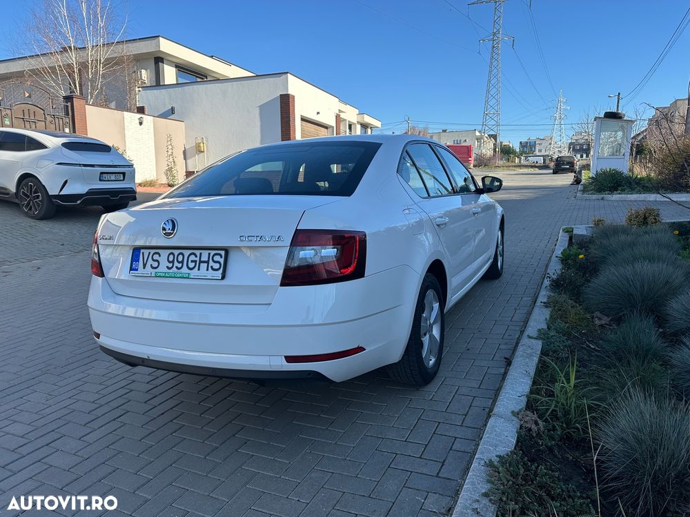 Skoda Octavia - 4