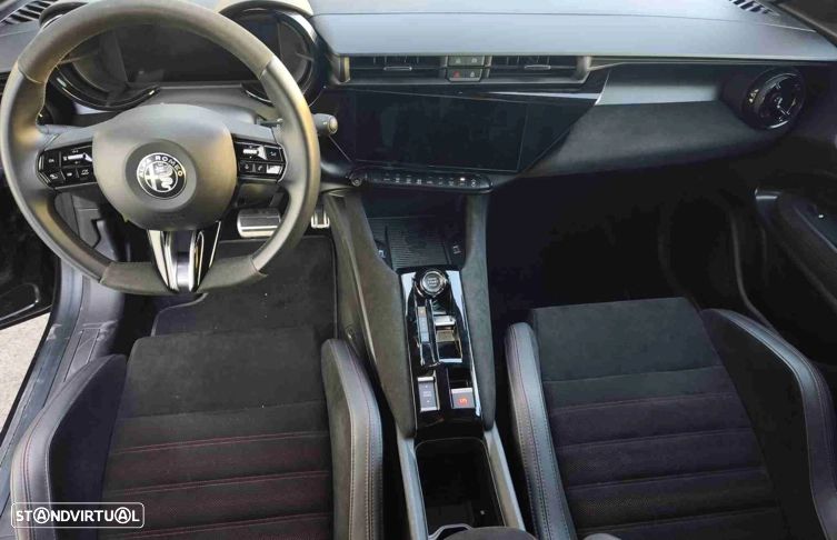 Alfa Romeo Junior 54 kWh Sport Speciale - 14