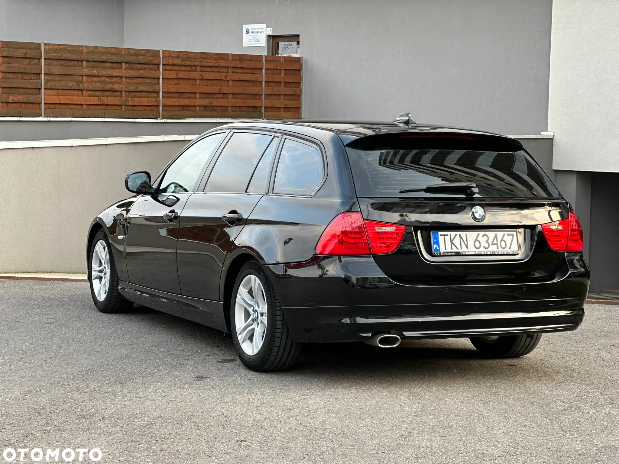 BMW Seria 3 320d DPF Touring - 8