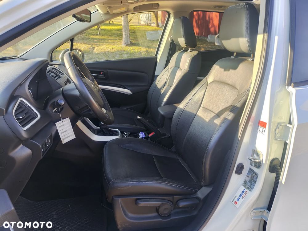 Suzuki SX4 S-Cross 1.6 DDiS 4x4 limited+ - 12