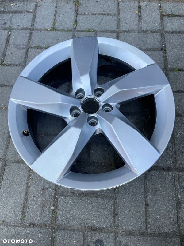 Felga 6,5Jx17 ET39 5x100 VW T-cross 2GM 2GM601025A - 1