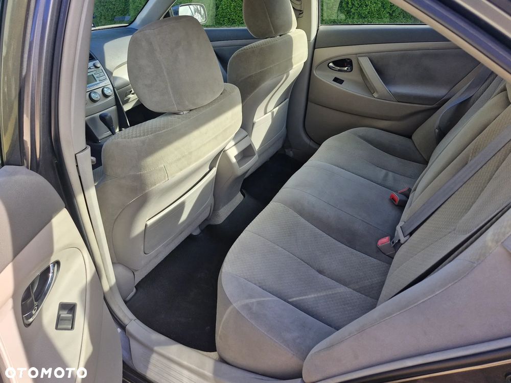 Toyota Camry 2.4 SE - 8
