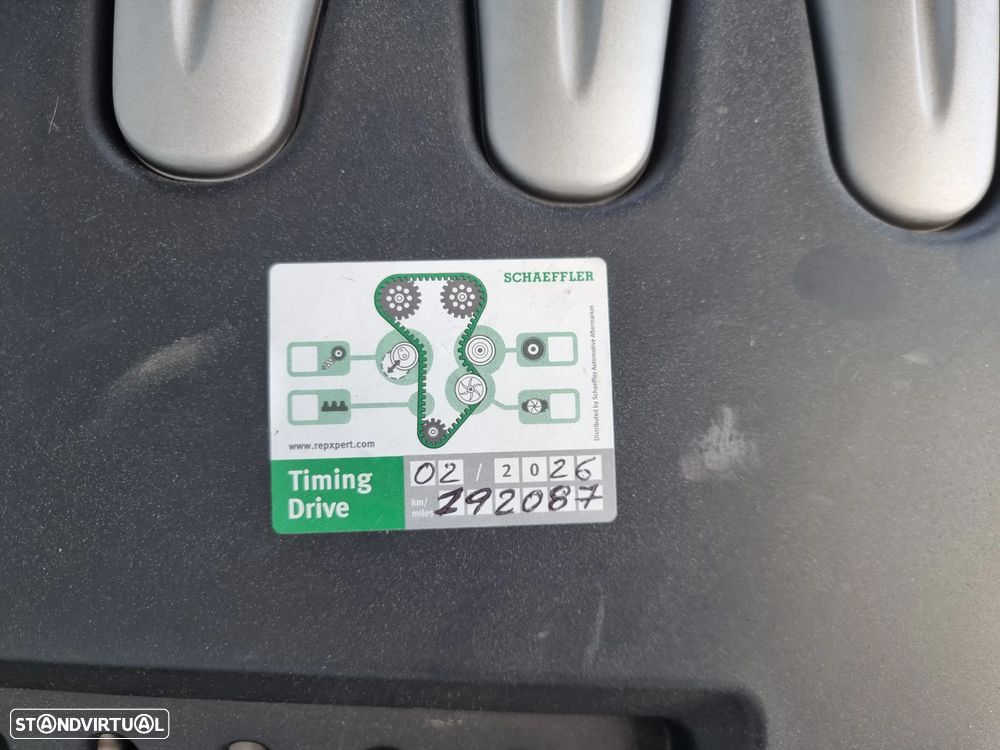 Alfa Romeo 147 1.9 JTD Distinctive - 18