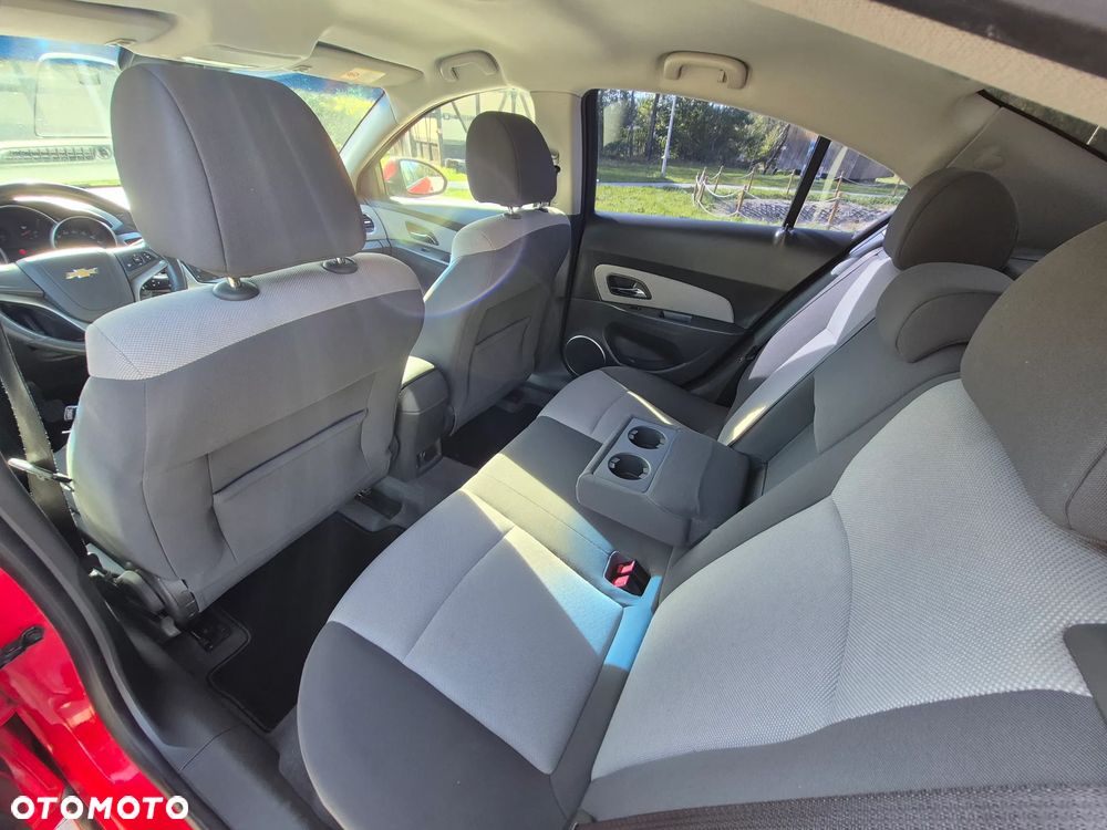 Chevrolet Cruze 1.6 - 22
