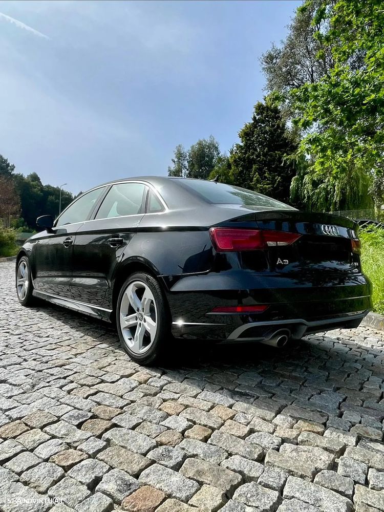 Audi A3 Limousine 1.6 TDI (clean diesel) S line Sport Pack - 19