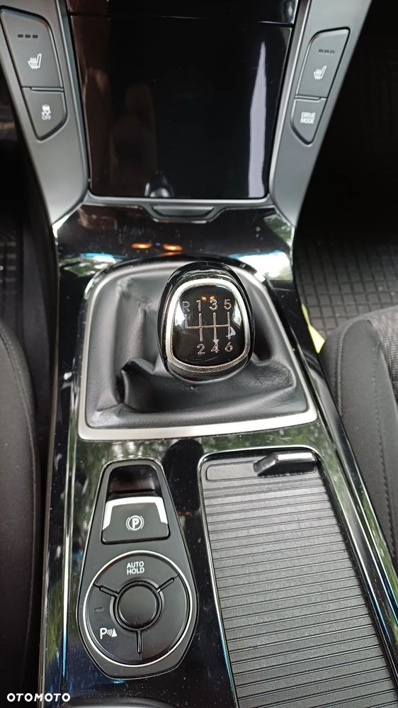Hyundai i40 2.0 GDI Premium - 28