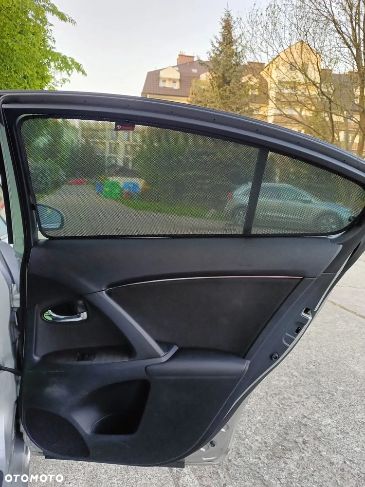 Toyota Avensis 1.8 Sol plus - 6