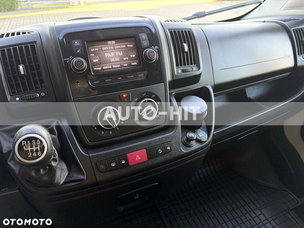 Peugeot Boxer - 24