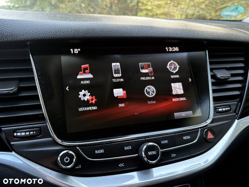 Opel Astra 1.4 Turbo Innovation - 11